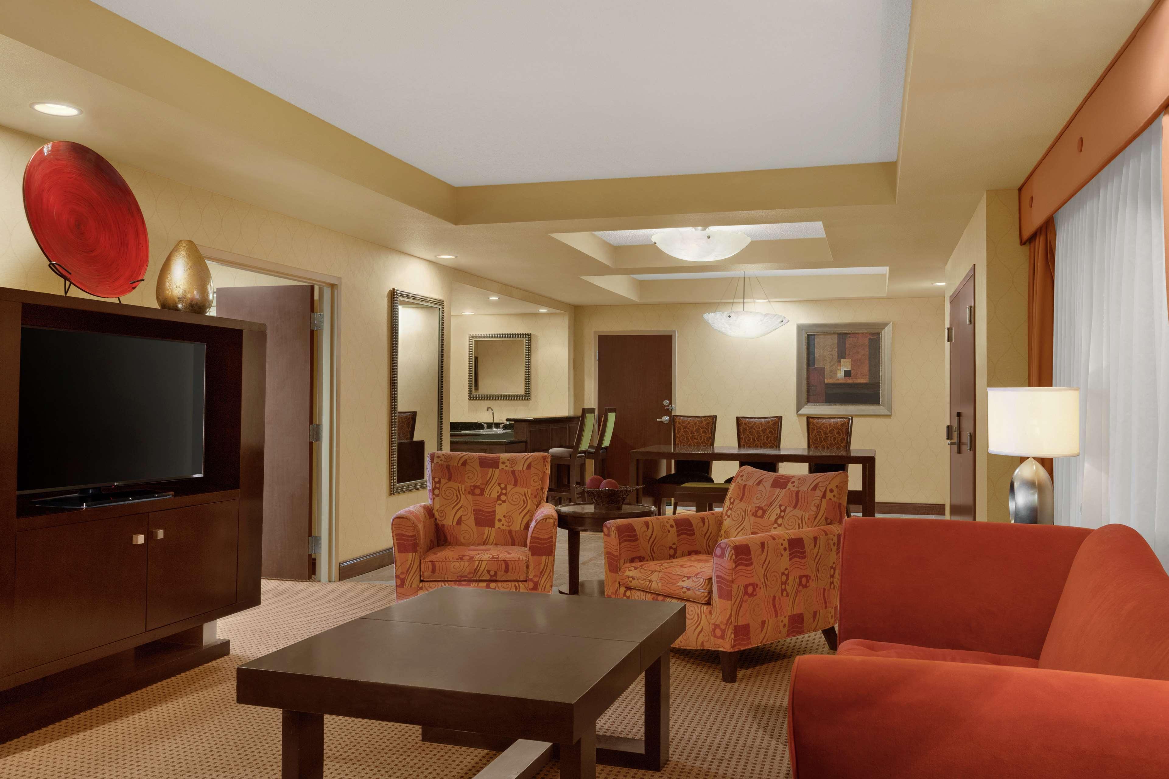 Embassy Suites Huntsville Exterior foto